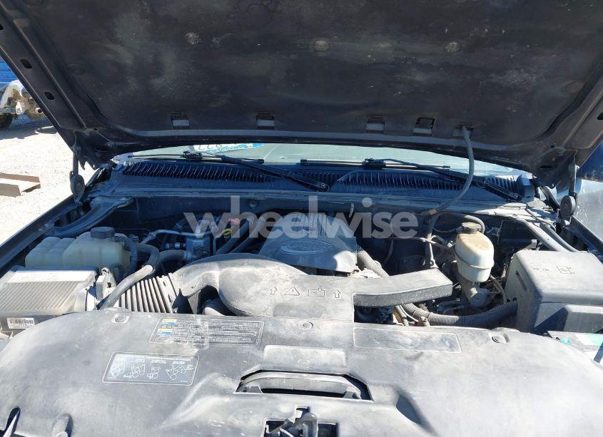 Photo 10 of 2005 Chevrolet Suburban 1500 LS (VIN 1GNFK16Z15J105364)