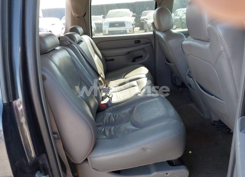 Photo 8 of 2005 Chevrolet Suburban 1500 LS (VIN 1GNFK16Z15J105364)