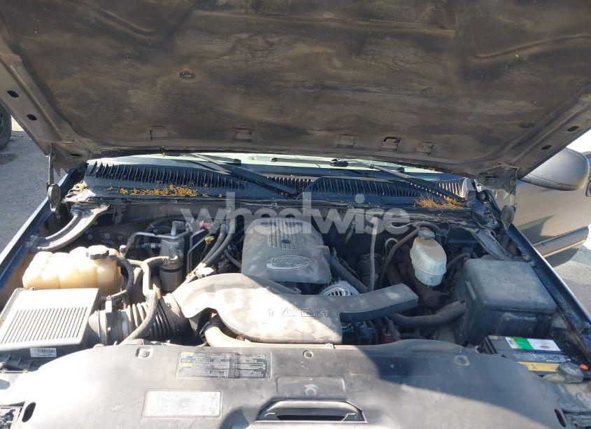 Photo 10 of 2005 Chevrolet Suburban 1500 LS (VIN 1GNFK16Z15R100019)