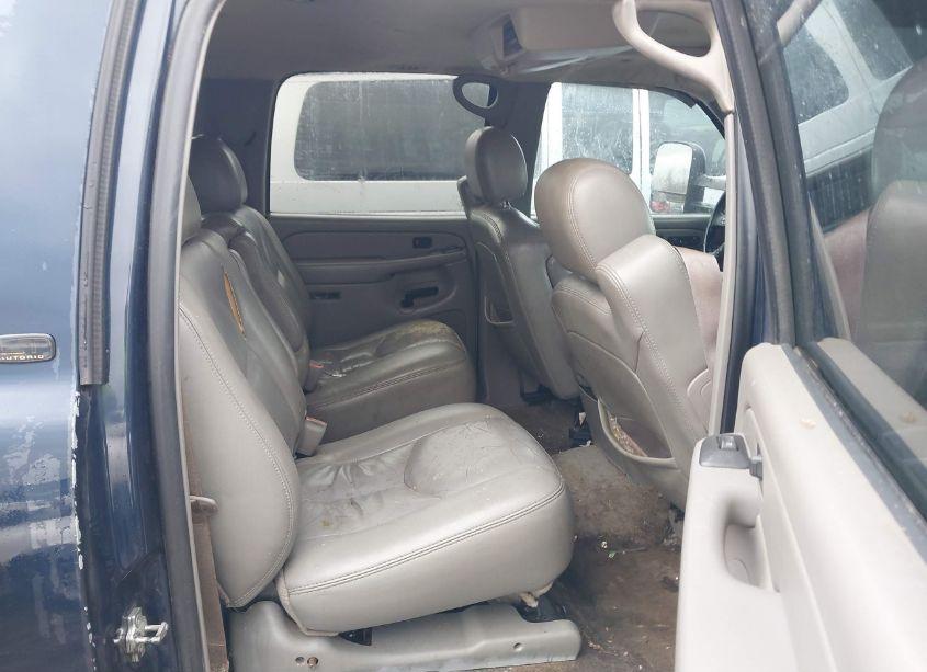 Photo 8 of 2006 Chevrolet Suburban 1500 LT (VIN 1GNFK16Z16J166716)