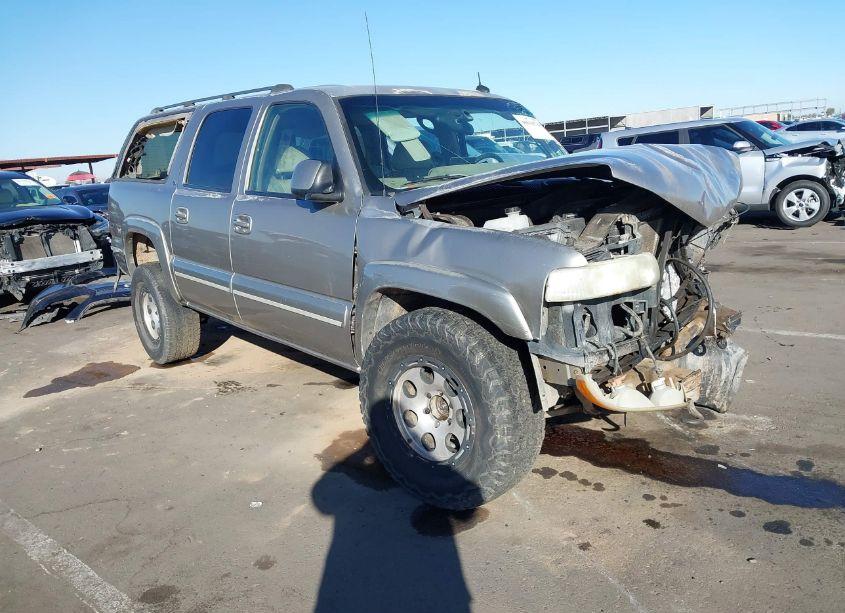 2002 Chevrolet Suburban 1500 LT (VIN 1GNFK16Z22J290035) main photo