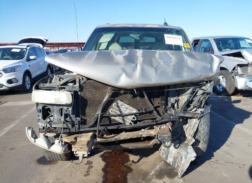 Photo 6 of 2002 Chevrolet Suburban 1500 LT (VIN 1GNFK16Z22J290035)