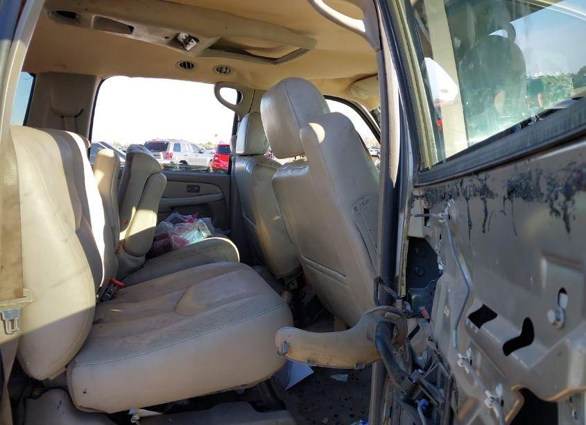 Photo 8 of 2002 Chevrolet Suburban 1500 LT (VIN 1GNFK16Z22J290035)