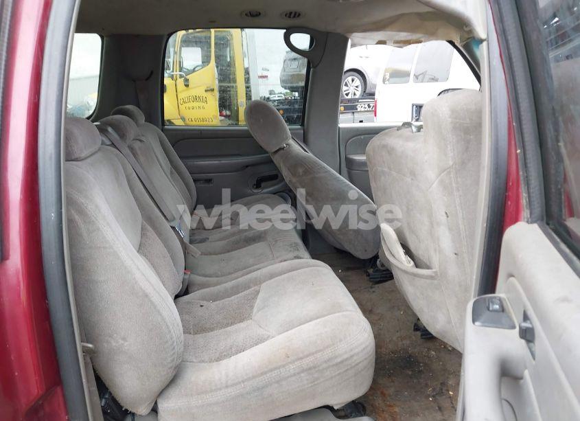 Photo 8 of 2004 Chevrolet Suburban 1500 LS (VIN 1GNFK16Z24J149646)