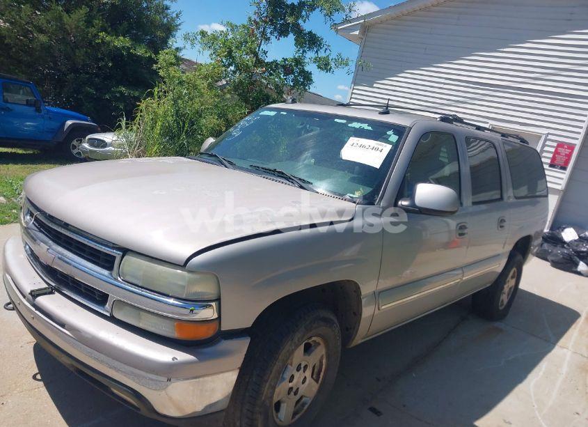 Photo 2 of 2004 Chevrolet Suburban 1500 LT (VIN 1GNFK16Z24J154314)