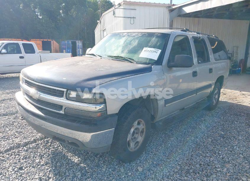 Photo 2 of 2004 Chevrolet Suburban 1500 LS (VIN 1GNFK16Z24J164504)