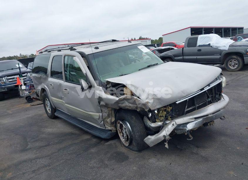 2004 Chevrolet Suburban 1500 LT (VIN 1GNFK16Z24J318810) main photo