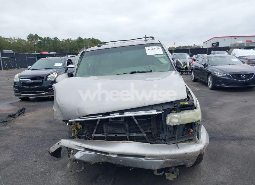 Photo 13 of 2004 Chevrolet Suburban 1500 LT (VIN 1GNFK16Z24J318810)