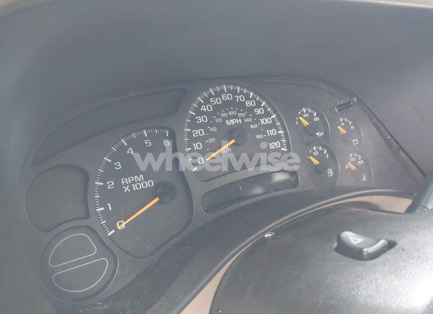 Photo 16 of 2004 Chevrolet Suburban 1500 LT (VIN 1GNFK16Z24J318810)