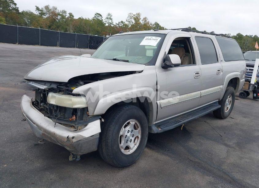Photo 2 of 2004 Chevrolet Suburban 1500 LT (VIN 1GNFK16Z24J318810)