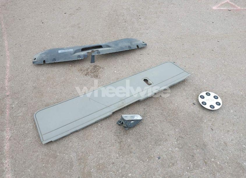 Photo 12 of 2005 Chevrolet Suburban 1500 LS (VIN 1GNFK16Z25J167789)