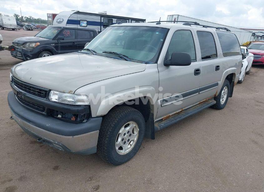Photo 2 of 2005 Chevrolet Suburban 1500 LS (VIN 1GNFK16Z25J167789)