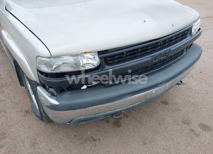 Photo 6 of 2005 Chevrolet Suburban 1500 LS (VIN 1GNFK16Z25J167789)