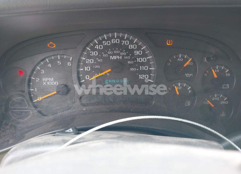 Photo 7 of 2005 Chevrolet Suburban 1500 LS (VIN 1GNFK16Z25J167789)