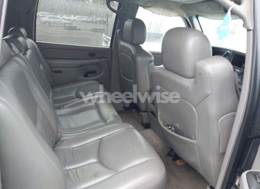 Photo 8 of 2006 Chevrolet Suburban 1500 LT (VIN 1GNFK16Z26J142019)