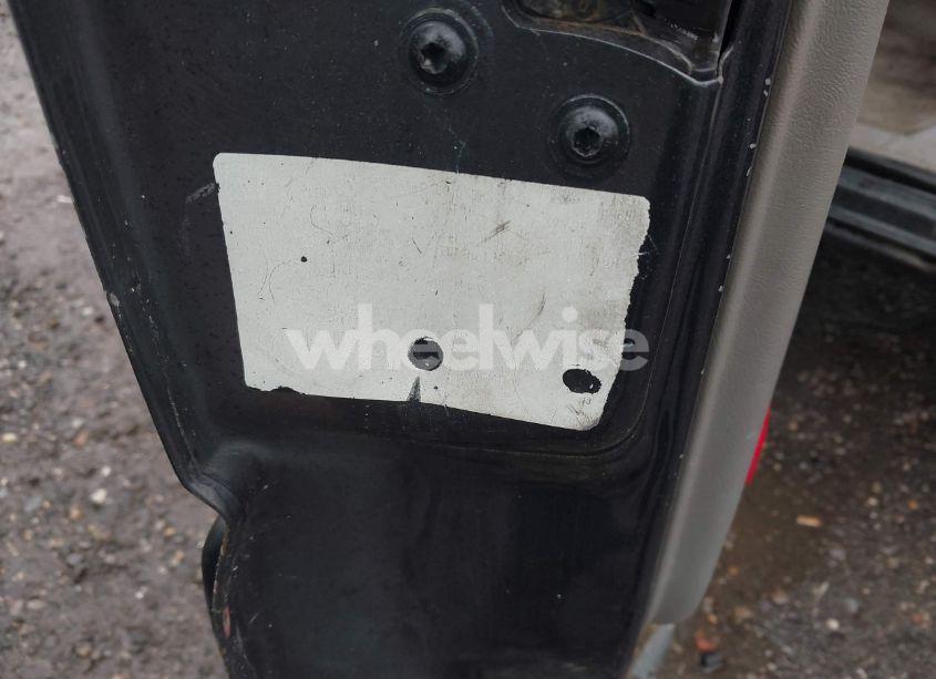 Photo 9 of 2006 Chevrolet Suburban 1500 LT (VIN 1GNFK16Z26J142019)