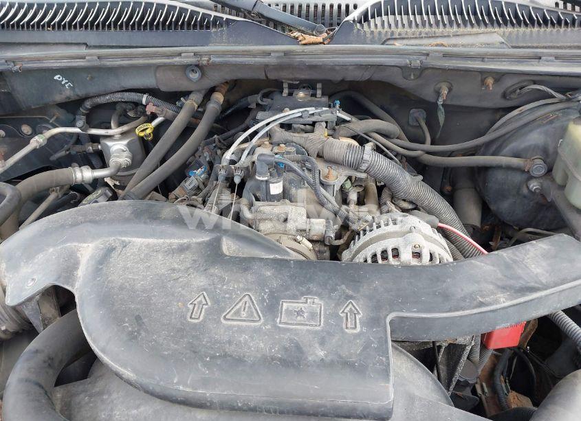 Photo 10 of 2002 Chevrolet Suburban 1500 LT (VIN 1GNFK16Z32J186556)