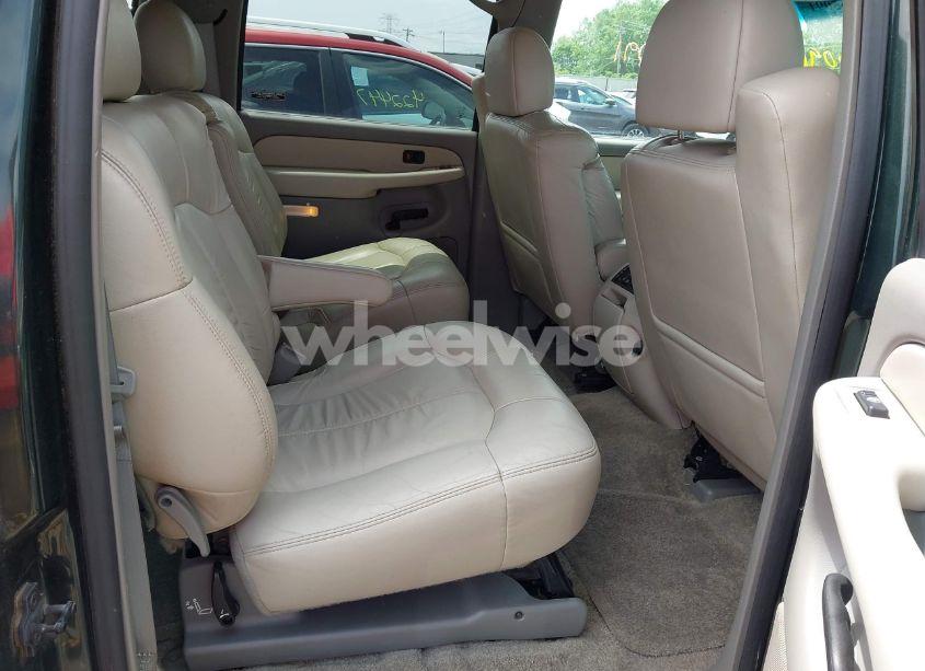 Photo 8 of 2002 Chevrolet Suburban 1500 LT (VIN 1GNFK16Z32J186556)