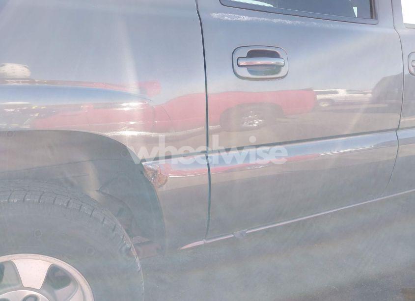 Photo 12 of 2002 Chevrolet Suburban 1500 LT (VIN 1GNFK16Z32J294238)