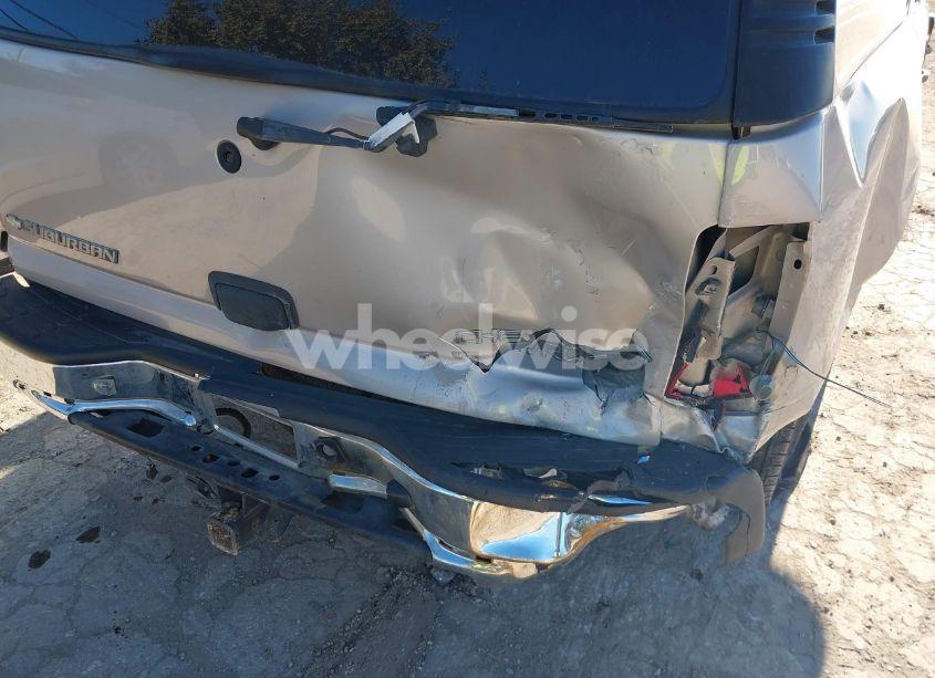 Photo 6 of 2005 Chevrolet Suburban 1500 LS (VIN 1GNFK16Z35J159796)