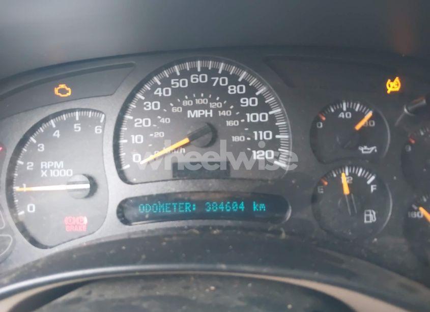 Photo 7 of 2005 Chevrolet Suburban 1500 LT (VIN 1GNFK16Z35J213484)