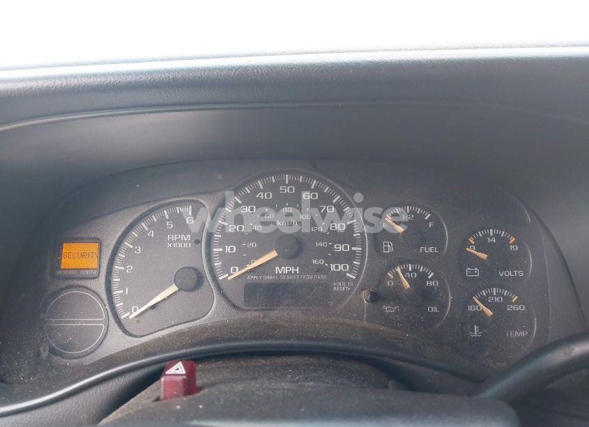 Photo 7 of 2002 Chevrolet Suburban 1500 LT (VIN 1GNFK16Z42J114992)