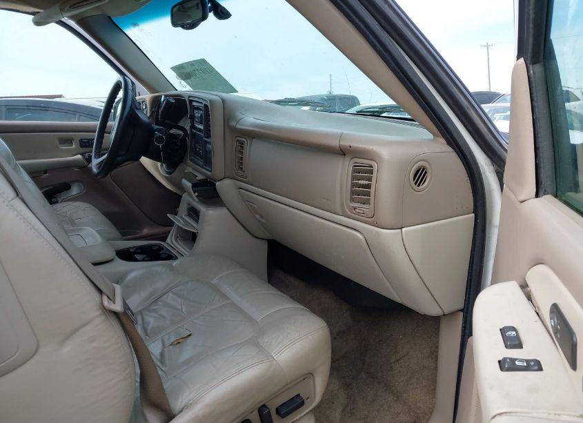 Photo 5 of 2002 Chevrolet Suburban 1500 LT (VIN 1GNFK16Z42J305909)