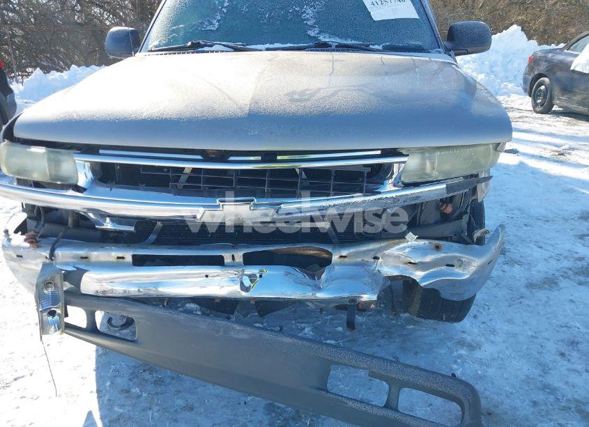 Photo 6 of 2003 Chevrolet Suburban 1500 LS (VIN 1GNFK16Z43J219386)