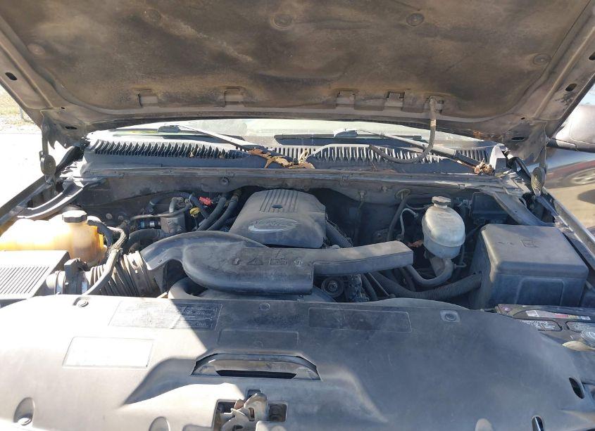 Photo 10 of 2004 Chevrolet Suburban 1500 LT (VIN 1GNFK16Z44J262627)