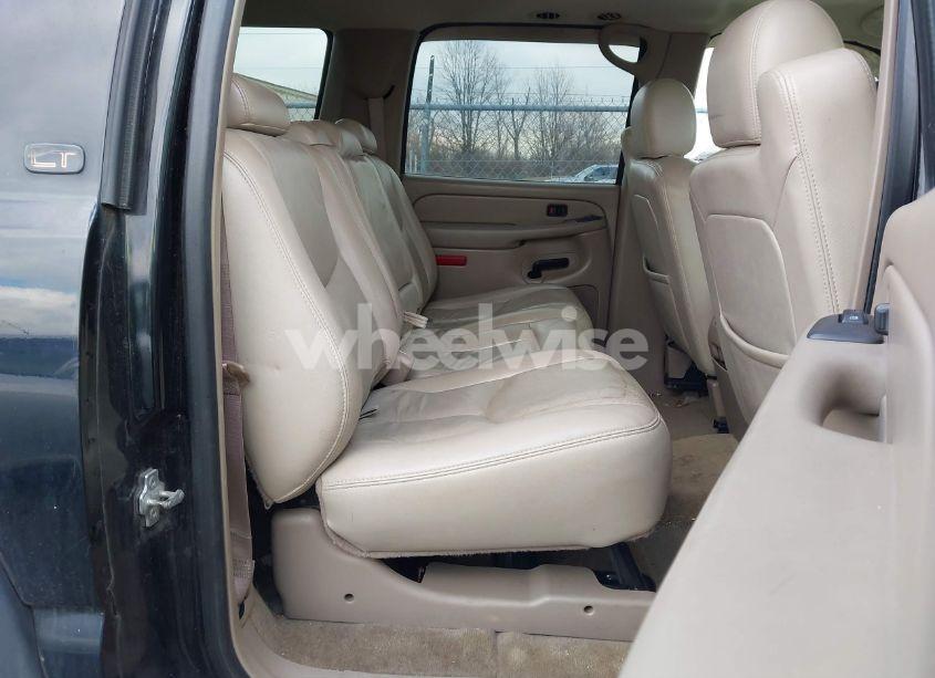 Photo 8 of 2005 Chevrolet Suburban 1500 LT (VIN 1GNFK16Z45J120196)