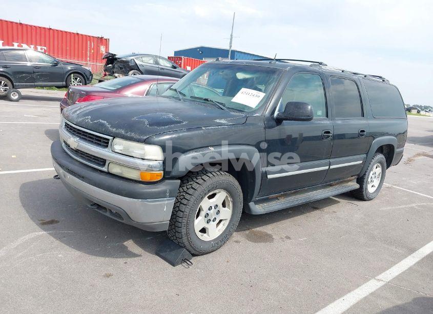 Photo 2 of 2005 Chevrolet Suburban 1500 LT (VIN 1GNFK16Z45J189938)