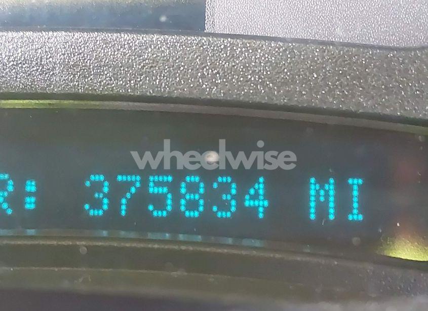 Photo 7 of 2005 Chevrolet Suburban 1500 LT (VIN 1GNFK16Z45J189938)