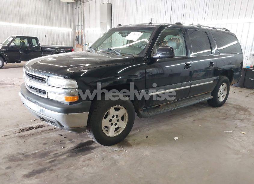 Photo 2 of 2005 Chevrolet Suburban 1500 LT (VIN 1GNFK16Z45J191317)