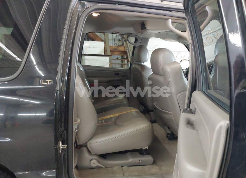 Photo 8 of 2005 Chevrolet Suburban 1500 LT (VIN 1GNFK16Z45J191317)