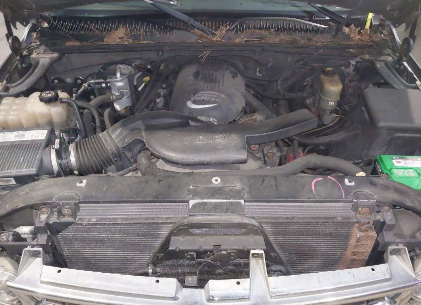 Photo 10 of 2002 Chevrolet Suburban 1500 LT (VIN 1GNFK16Z52J287288)