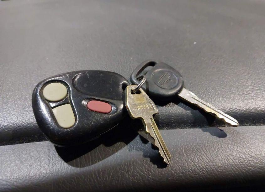 Photo 11 of 2002 Chevrolet Suburban 1500 LT (VIN 1GNFK16Z52J287288)