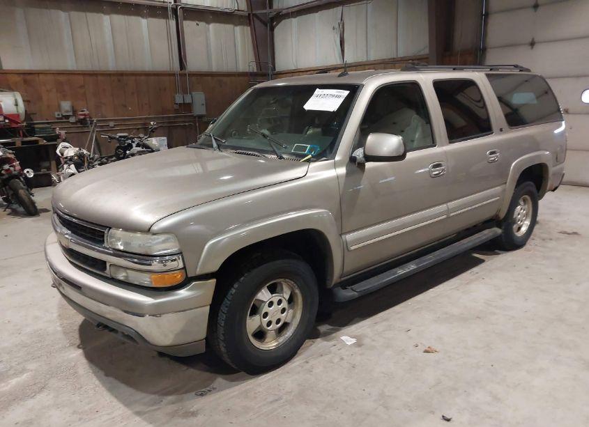 Photo 2 of 2002 Chevrolet Suburban 1500 LT (VIN 1GNFK16Z52J287288)