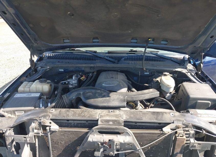 Photo 10 of 2003 Chevrolet Suburban 1500 LS (VIN 1GNFK16Z53J205741)