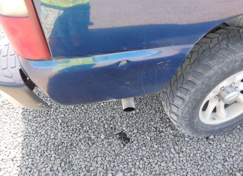 Photo 18 of 2003 Chevrolet Suburban 1500 LS (VIN 1GNFK16Z53J205741)