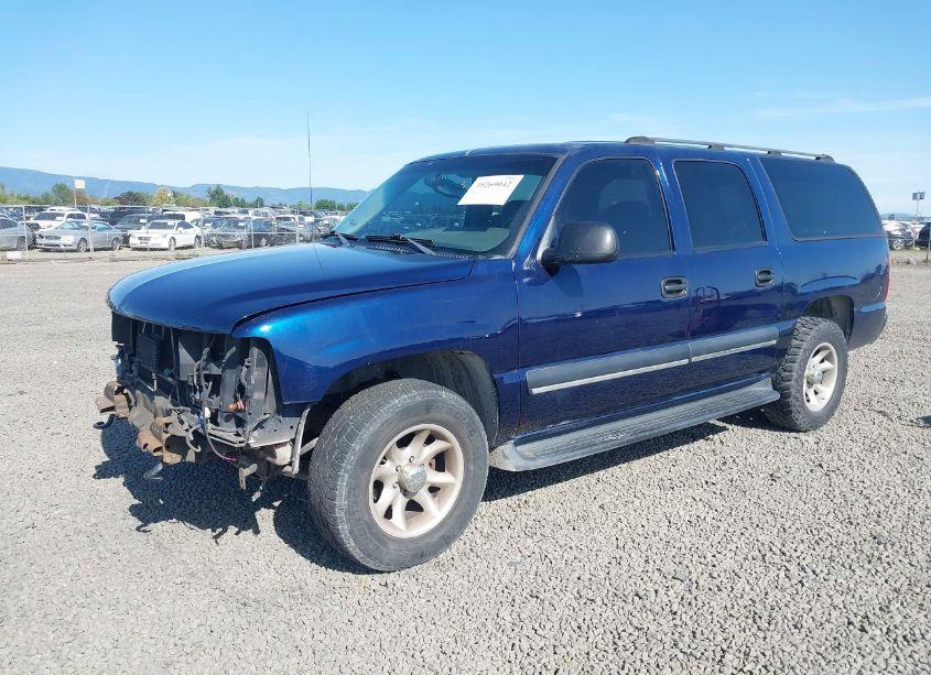 Photo 2 of 2003 Chevrolet Suburban 1500 LS (VIN 1GNFK16Z53J205741)