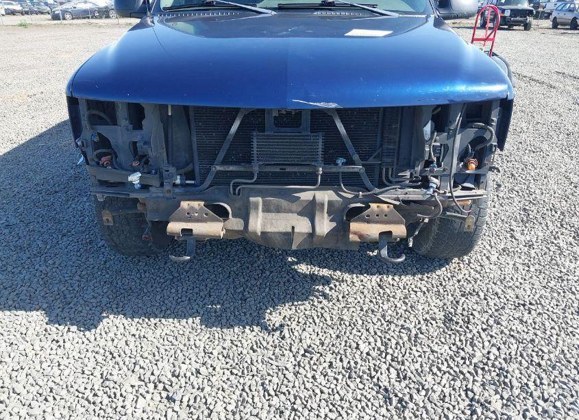 Photo 6 of 2003 Chevrolet Suburban 1500 LS (VIN 1GNFK16Z53J205741)