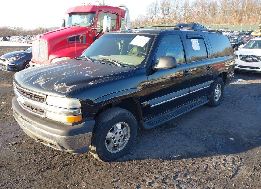 Photo 2 of 2003 Chevrolet Suburban 1500 LS (VIN 1GNFK16Z53J260030)
