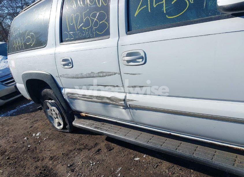 Photo 6 of 2004 Chevrolet Suburban 1500 LT (VIN 1GNFK16Z54J160818)