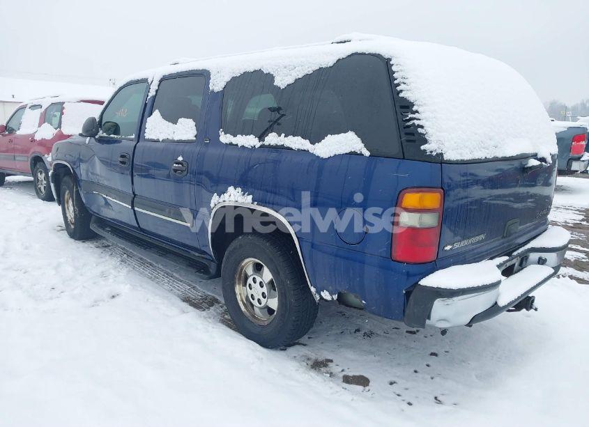 Photo 3 of 2002 Chevrolet Suburban 1500 LS (VIN 1GNFK16Z62J141868)