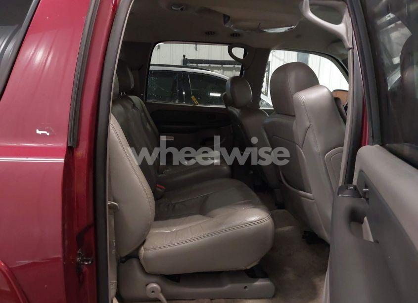 Photo 8 of 2003 Chevrolet Suburban 1500 LT (VIN 1GNFK16Z63J127986)