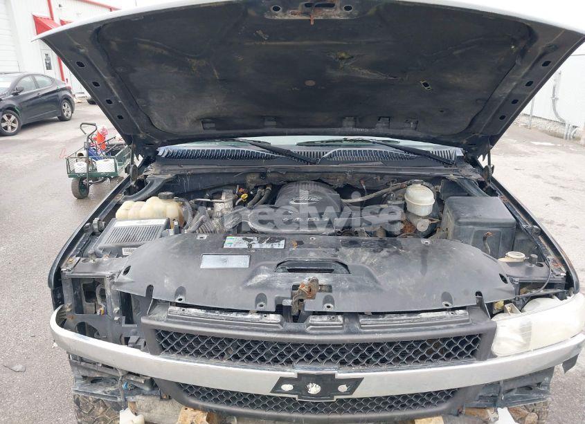 Photo 10 of 2003 Chevrolet Suburban 1500 LT (VIN 1GNFK16Z63J315083)