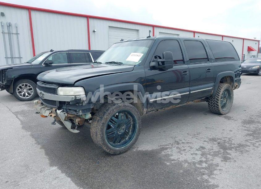 Photo 2 of 2003 Chevrolet Suburban 1500 LT (VIN 1GNFK16Z63J315083)