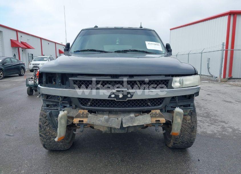 Photo 6 of 2003 Chevrolet Suburban 1500 LT (VIN 1GNFK16Z63J315083)