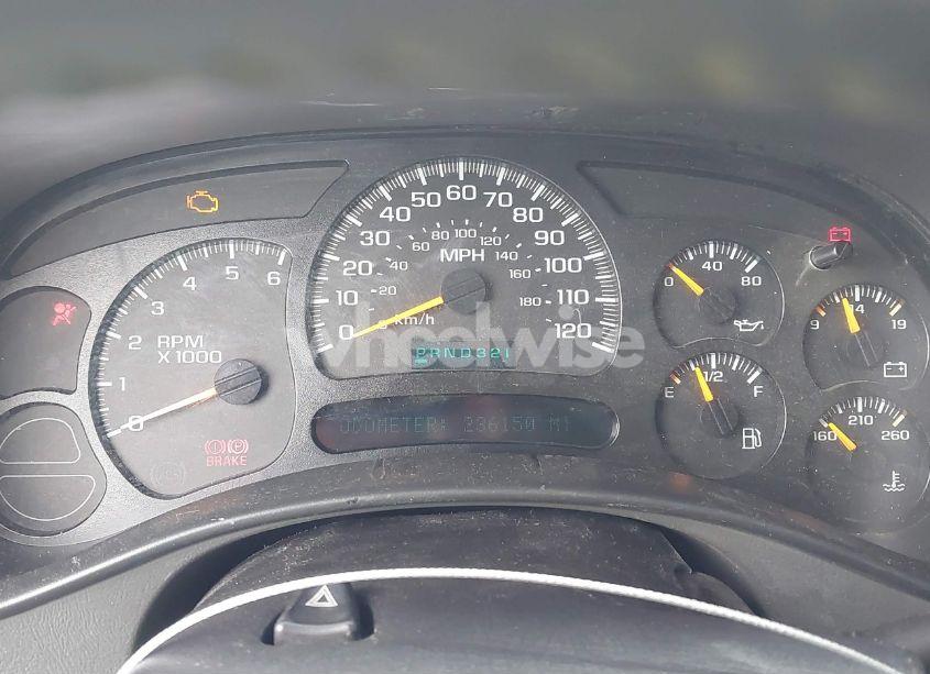 Photo 7 of 2003 Chevrolet Suburban 1500 LT (VIN 1GNFK16Z63J315083)