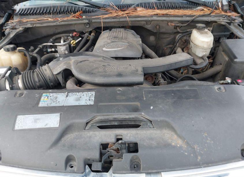 Photo 10 of 2004 Chevrolet Suburban 1500 LT (VIN 1GNFK16Z64J159466)